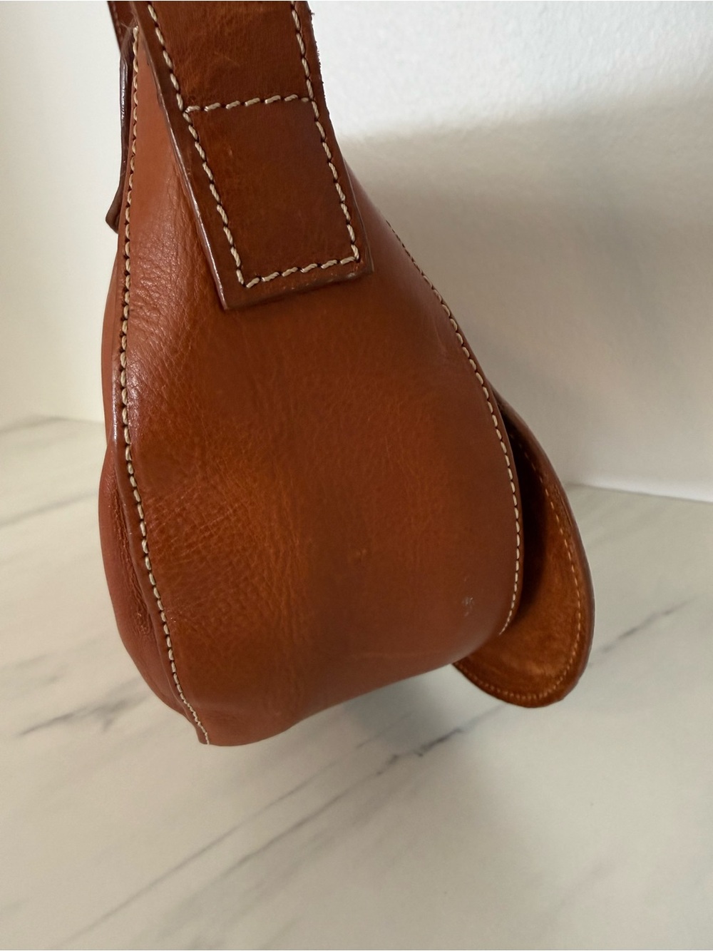 Classic Saddle-Style Brown Leather Crossbody Bag - Picture 8 of 15